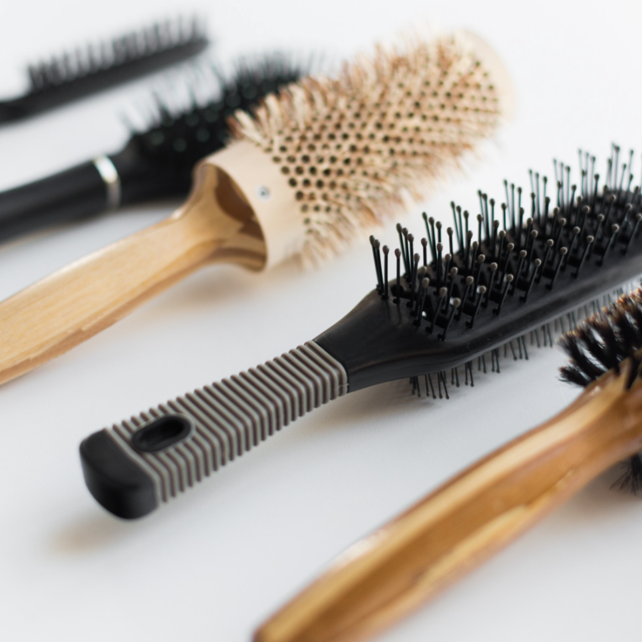 The Essential Guide to Cleaning Hair Brushes and Combs for Healthy Hair